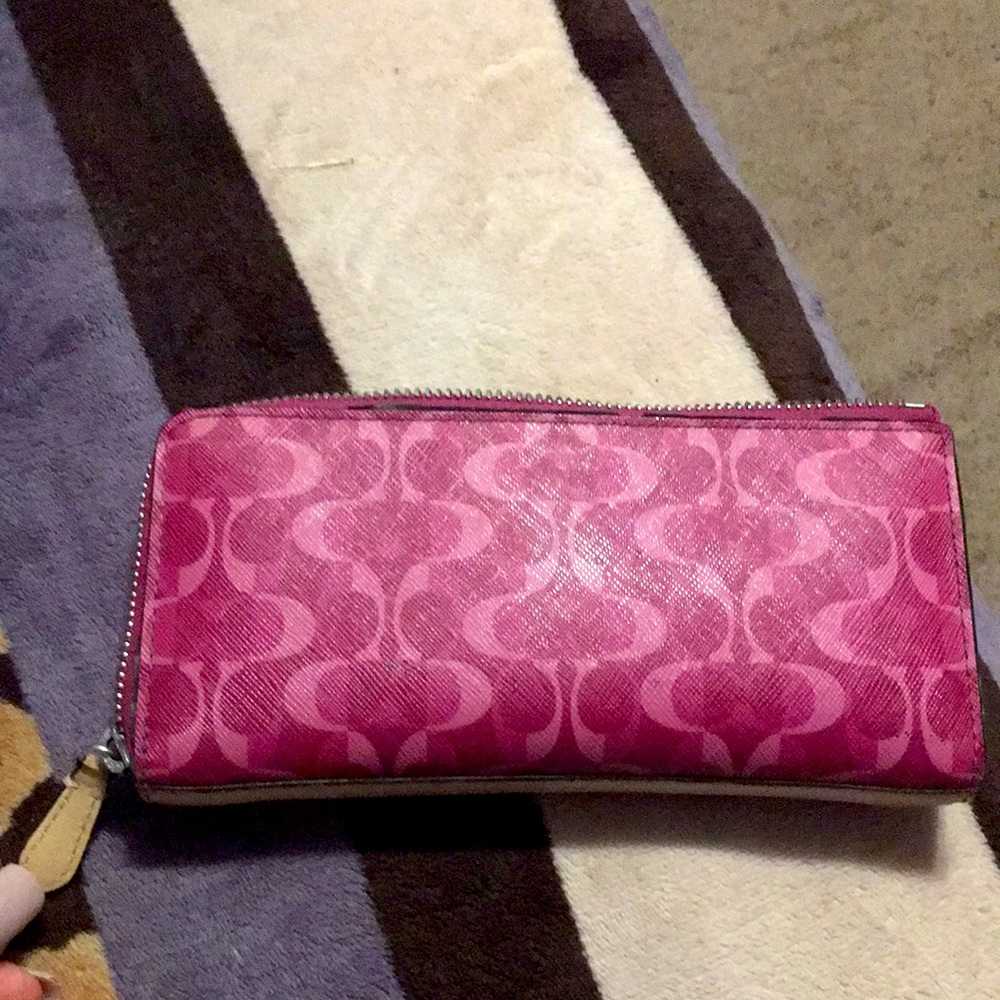 Coach wallet